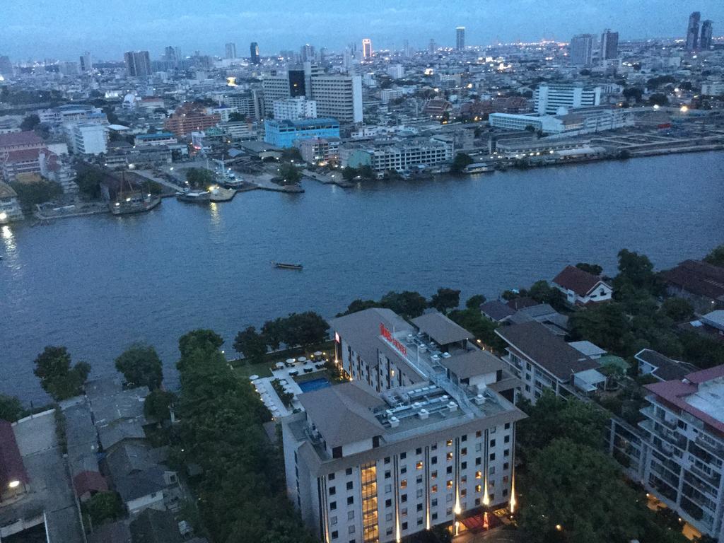 Baan Sathorn Riverfront Bangkok Chambre photo