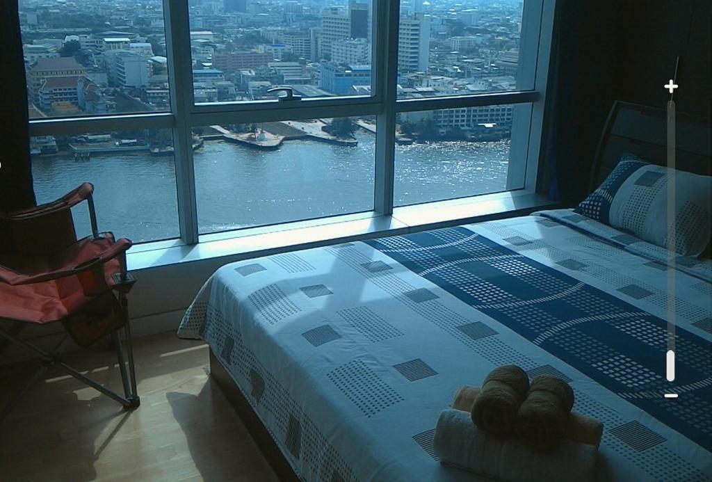 Baan Sathorn Riverfront Bangkok Chambre photo