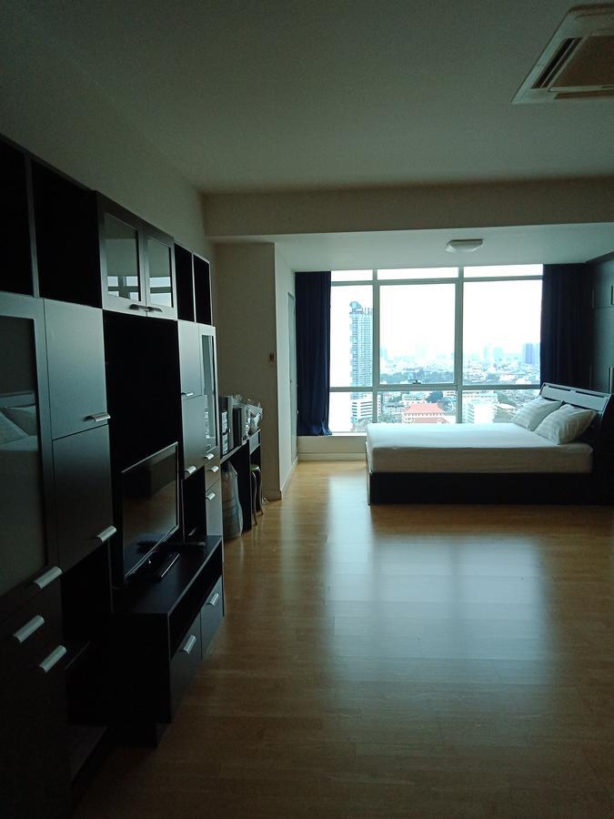 Baan Sathorn Riverfront Bangkok Extérieur photo
