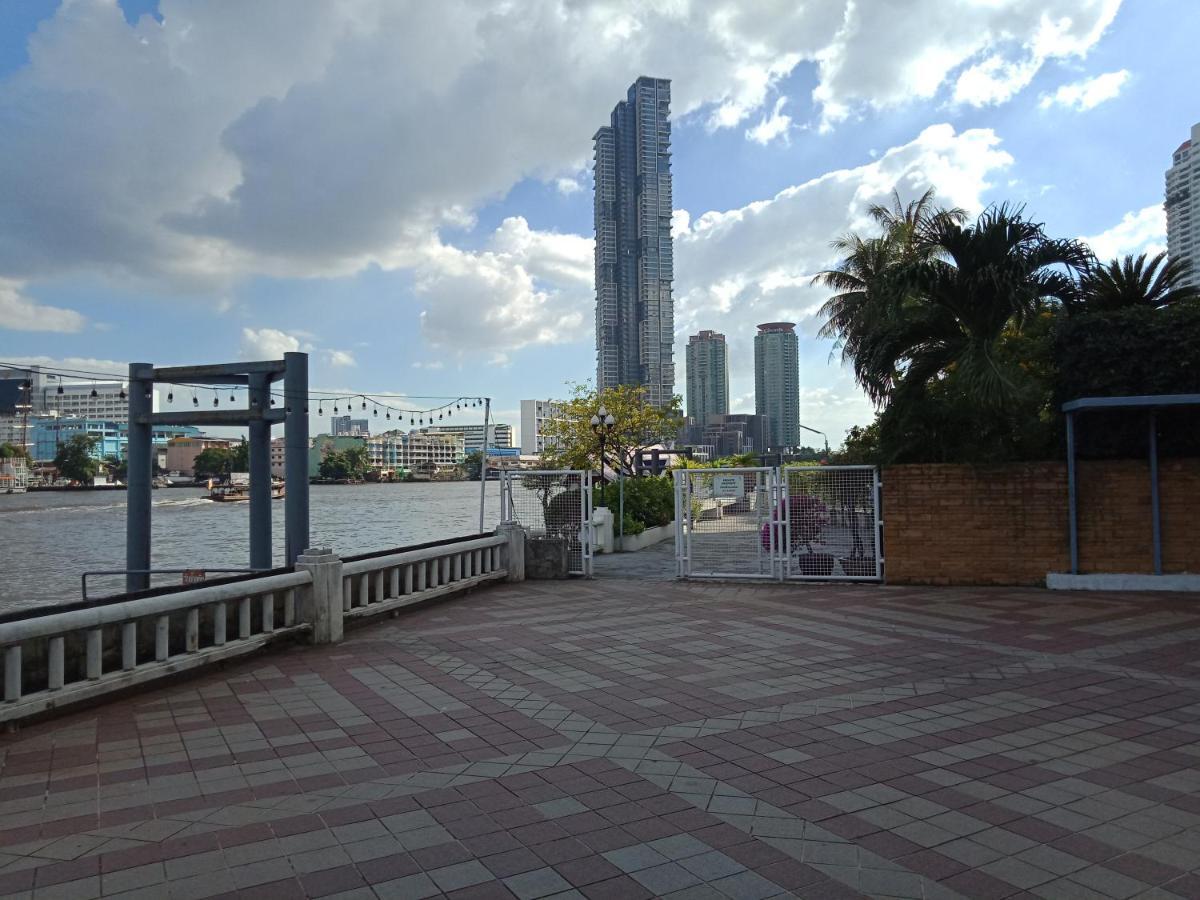 Baan Sathorn Riverfront Bangkok Extérieur photo